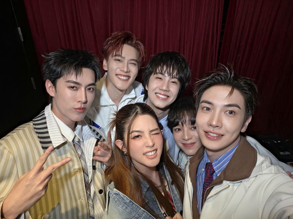 maxky_fc's tweet photo. 🐢 𝐌𝐀𝐗𝐊𝐘 𝐔𝐏𝐃𝐀𝐓𝐄 
📸 IG Post : Maxky_rp 

Many roles. Many stories. Not a single one I'd forget.

#พระเอกซีรี่ส์VSความเป็นจริง
#ซอโซ่ล่ามธีร์

📎 : https://t.co/pkQ0sLS3fs

#แม็กกี้บาส #maxkybas #6CODE 
#maxky_rp #บาสเด็กอ้วนที่แท้จริง https://t.co/hHZ3gYOQle