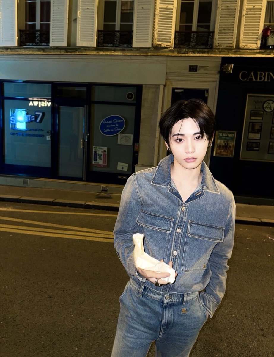 abcdluvvvvv's tweet photo. >>파리 태산은 미쳤다<<
모두가 이 사실을 알아주셨으면
#태산 https://t.co/p4jg9gPzJ9