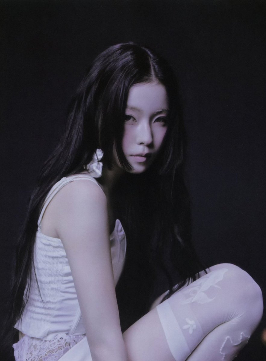 nmixxpics_'s tweet photo. NMIXX's Kyujin being asked if she wanted to be a princess or a prince:

“I want to do both.” https://t.co/E8pdx2PNu6