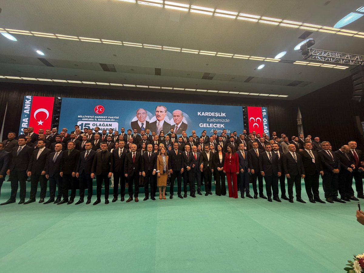 yasaryldrmMHP's tweet photo. Tüm Türklüğün kalbinin attığı yer #Ankara’da, il başkanlığımızın 15. Olağan Kongresi’nde hemşehrilerimizle, ülküdaşlarımızla birlikteydik. 
Ankara; kuruluşun ve kurtuluşun karargahı olarak terör belasından da kurtuluşumuzu müjdeleyecek inşallah.
Yeniden il başkanlığına seçilen Alparslan Doğan ve yönetimini tebrik eder, çalışmalarında başarılar dilerim.
