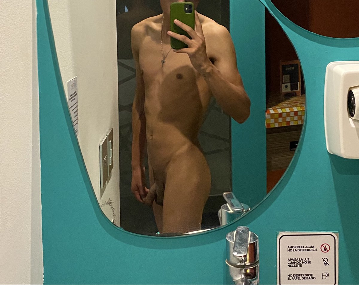 spiderG29's tweet photo. Alguien para portarnos mal 🥵🥵🥵 @Funny_MXXX  @EncuentroGayMty https://t.co/GlFVtdZfJI