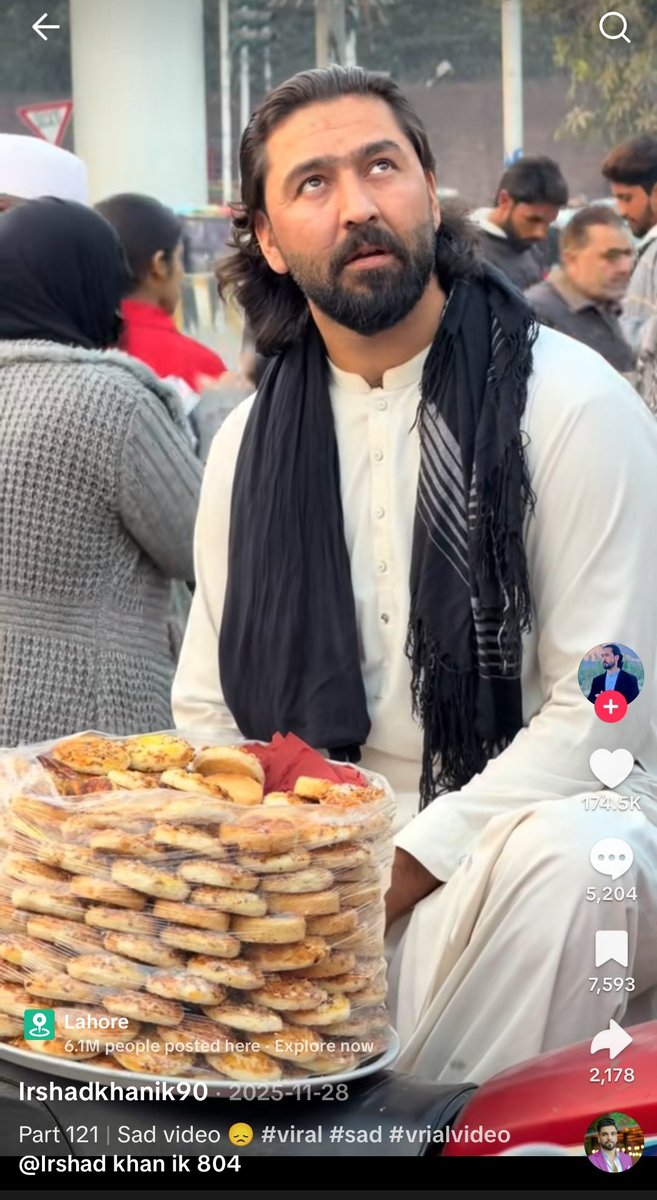 Asad85294736's tweet photo. @NeerajC111 This man gets viral on tiktok , she is just copying him to get viral on tiktok nothing else. Even a normal man can understand how can such beautiful girl selling biscuits on road. https://t.co/jg2IH4geJ3