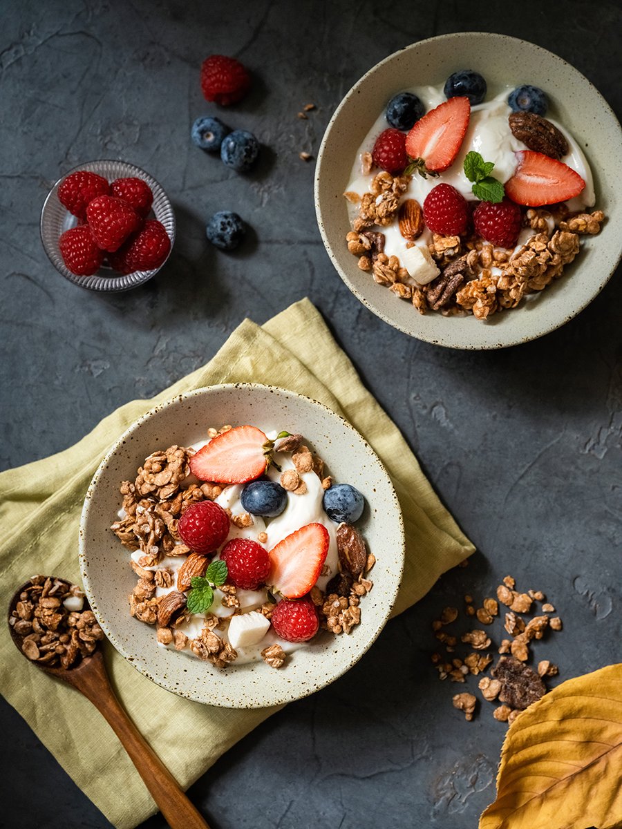 ajeng_sasha's tweet photo. Quick u0026 delicious fat-loss breakfast: Oatmeal with fresh berries and a sprinkle of chia seeds! Keep it light, stay full, and crush your wellness goals today. https://t.co/j8hclOCCd0