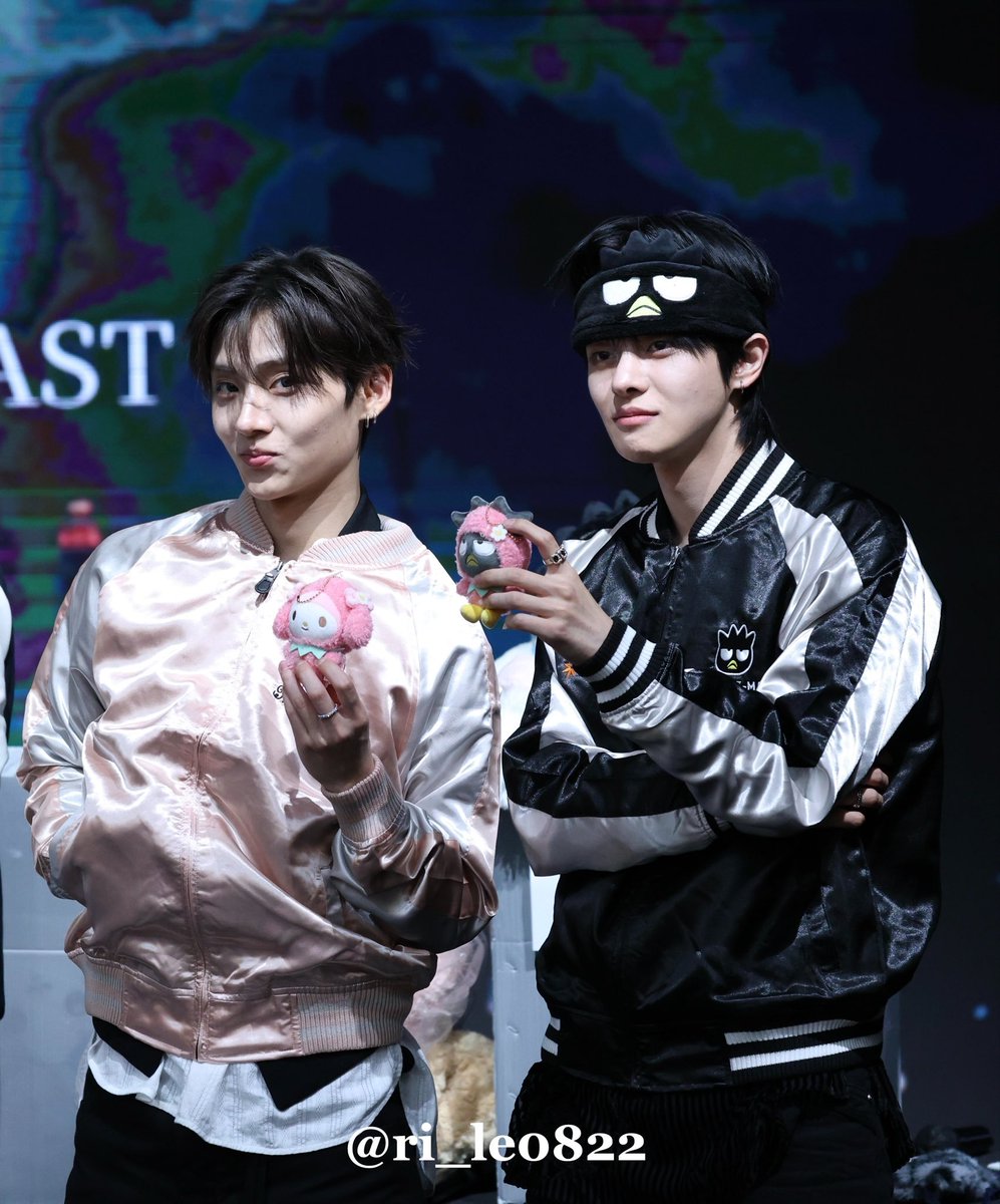19wons's tweet photo. sangwon always so happy with the my melody stuffs he got and  theres leo with his badtzmaru.. CUTIE 😭 https://t.co/NQWYibiuuZ