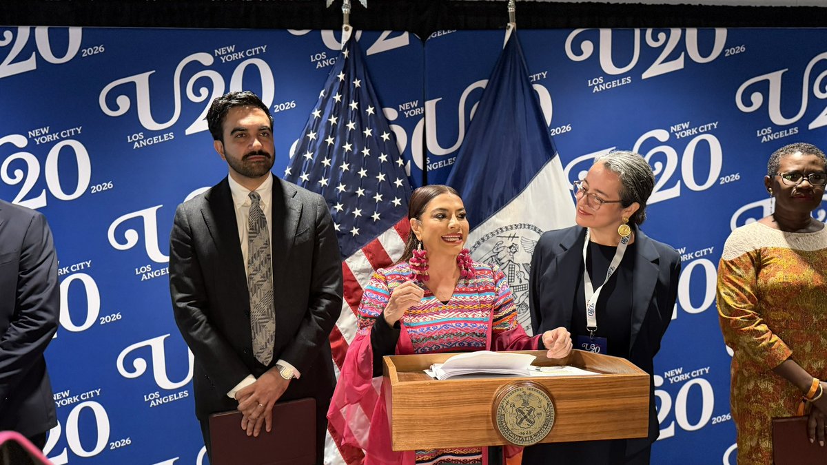 ClaraBrugadaM's tweet photo. Acompáñamos a @NYCMayor, Zohran Mamdani, en conferencia de prensa en el marco del Foro Urban20 2026, un encuentro internacional para el intercambio de experiencias sobre el futuro de nuestras ciudades. https://t.co/NY0PaOzRKW