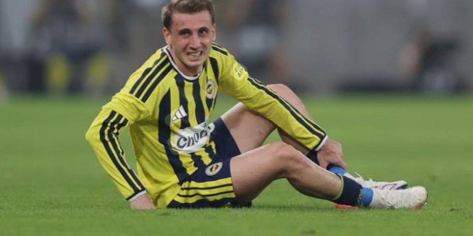 sevgis3434's tweet photo. Birleri yine yerlerde 
Fenerbahçe - Eyüpspor #FBvEYP https://t.co/YQCSeXK0pY
