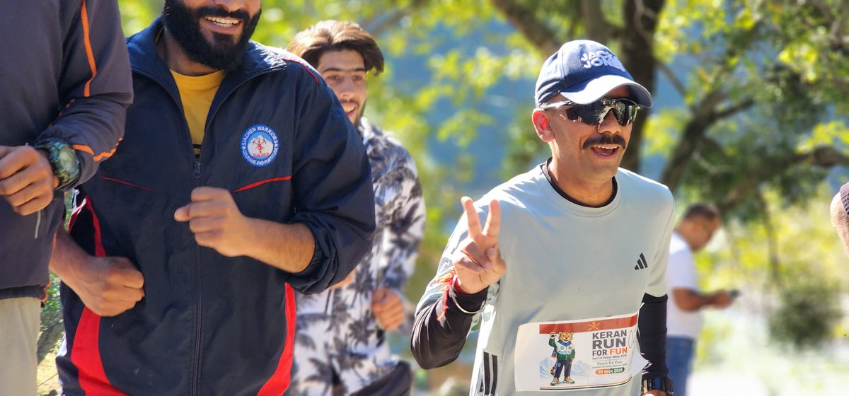 infokupwara's tweet photo. 🏃‍♂️🇮🇳 Keran Mela 2026 | Day 15

A 10-km “Run for Fun” from Kundian to the iconic Rooh-e-Hind Flag Site, Keran, witnessed enthusiastic participation from local youth, senior citizens and runners from across J&amp;K.
#KeranMela2026 #RunForFun 

@Shrikant_2191
@dckupwara
@diprjk https://t.co/rdw6Ka4kk2