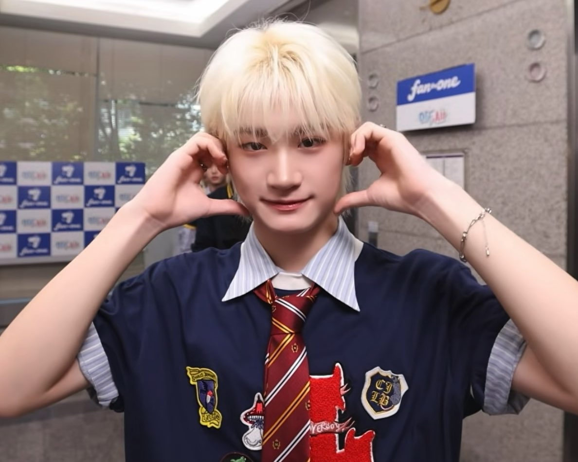 kyowooke's tweet photo. 앙나귀엽찌….. https://t.co/aDZXsK31ta