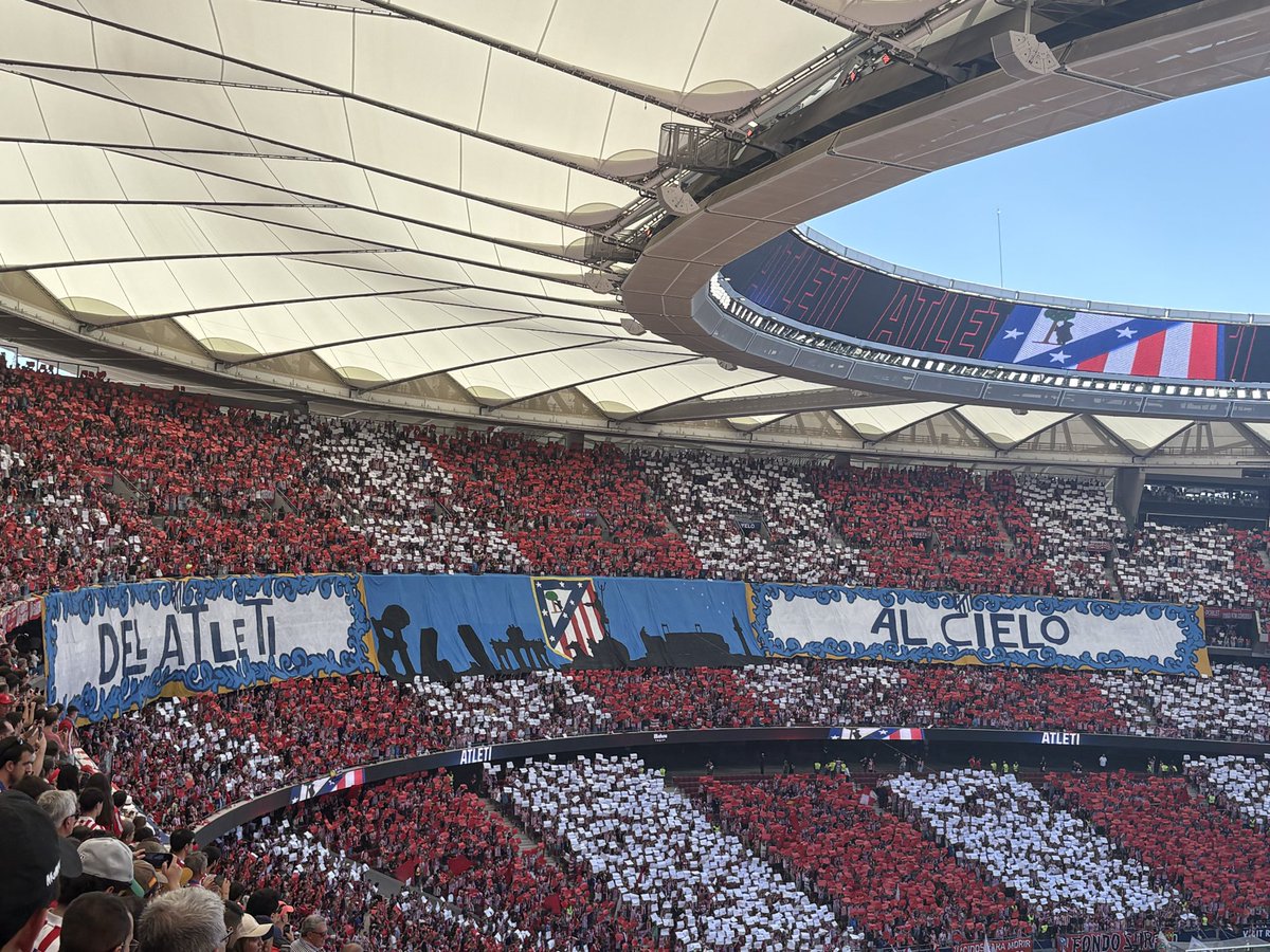 SpidyAtletico's tweet photo. ❤️🤍 Del Atleti, al cielo. https://t.co/E8sl7oO7cV