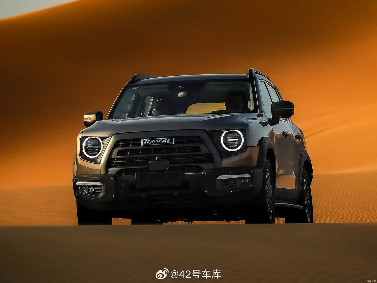 42HOWAuto's tweet photo. New uncamouflaged spy shots of the Haval Big Dog have surfaced. Honestly, they make us miss the handsome “old dog” a little. https://t.co/JPywGbHmm8
