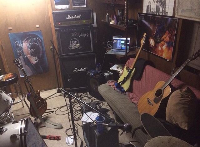 GrvyrdCollctve's tweet photo. Loud and messy-🎮 https://t.co/7q0vKXxWkb