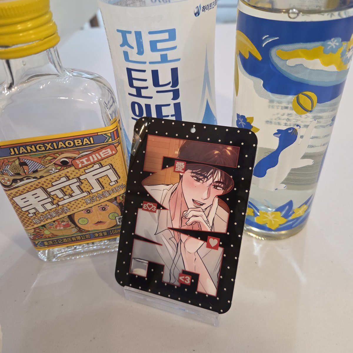 mc_koma_mc's tweet photo. #밤은부드러워라 
#밤은_부드럽고_오늘은_희재의날
#HAPPY_HUIJAE_DAY

고희재 정식과 푸드 파이터들
그리고... 알콜엔 항상 지우 ... 💚 https://t.co/kNfXIkg9C3