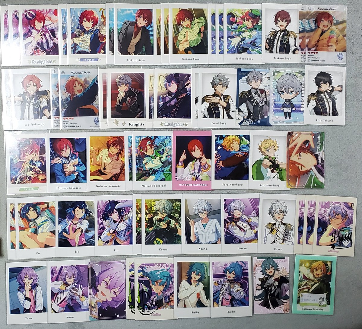 guutrhk2's tweet photo. 〖交換〗あんスタ ぱしゃっつ ぱしゃこれ ポラロイド 珍蔵  序曲 童夢 珍蔵 クリカ ホロチケ

譲→画像1～6枚目

求→同異種 友也 画像7枚目≫画像外

・郵送交換
・同額程度の比率違い◎
・画像外のお品物は希望数集まっていることが多いためお断りする可能性高いです

お気軽にお声がけ下さい** https://t.co/pvlBBeUXyB