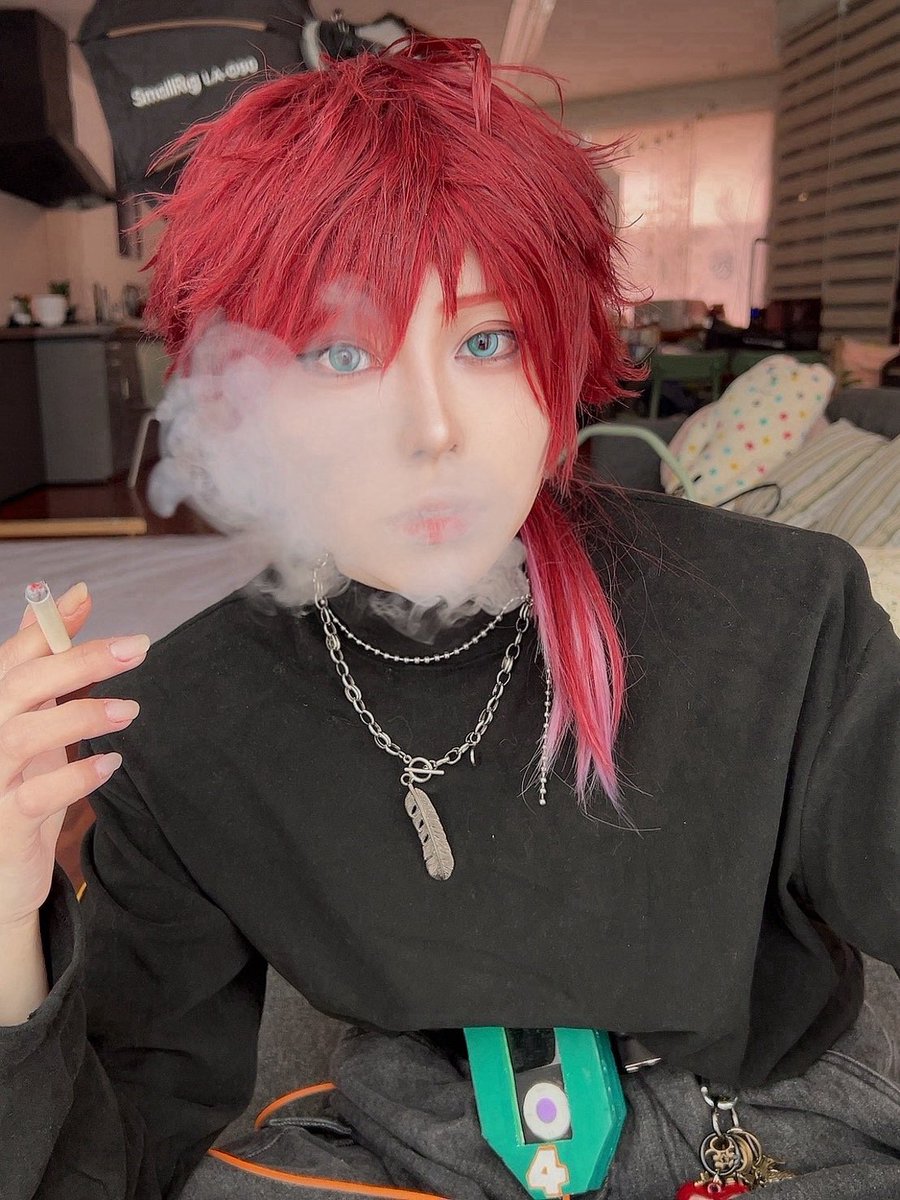 5fSa9's tweet photo. 自撮り1枚も撮って無さすぎておりみさんに撮ってもらった🗝💸載せる。 https://t.co/d8HIw4AlTT
