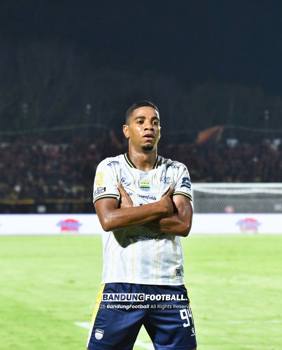 bandungfootball's tweet photo. Thank you for today, Thom and Uilliam! πππ¬π¦π
π
β½οΈβ½οΈ
#BandungFootball #BFCOM #Persib #Bobotoh #PersibDay #JAPSIB https://t.co/lGr0Jn331z