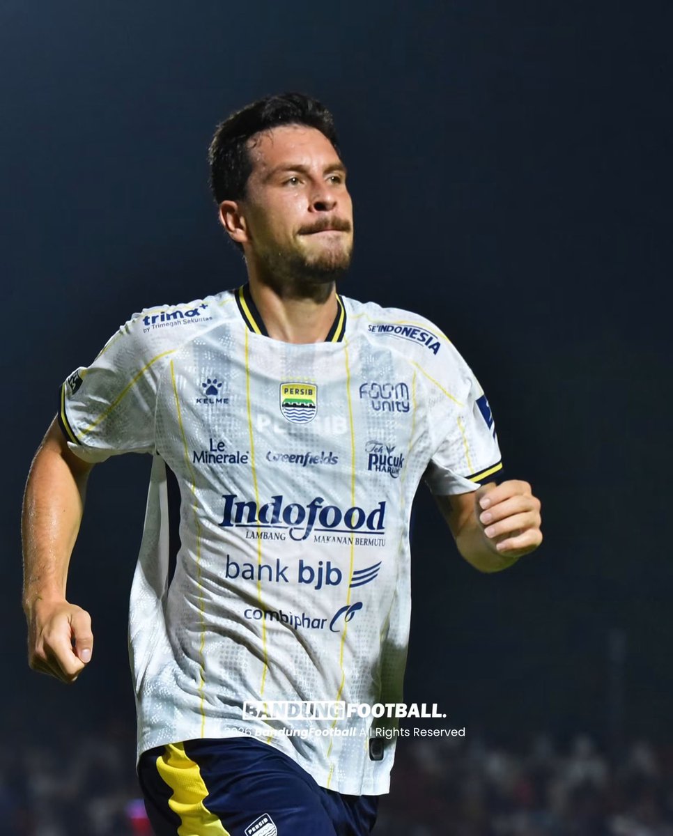 bandungfootball's tweet photo. Thank you for today, Thom and Uilliam! πππ¬π¦π
π
β½οΈβ½οΈ
#BandungFootball #BFCOM #Persib #Bobotoh #PersibDay #JAPSIB https://t.co/lGr0Jn331z