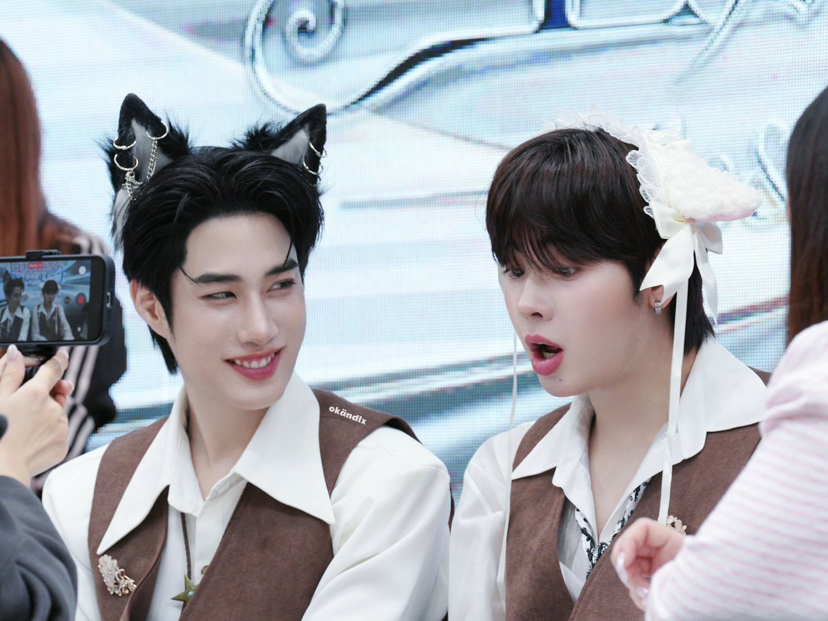 okandlx's tweet photo. 🐺 &amp; 🐑

#TLE_mtm #Firstone  
#TleFirstone #เติ้ลเฟิร์สวัน https://t.co/7EFMZuy5Nd