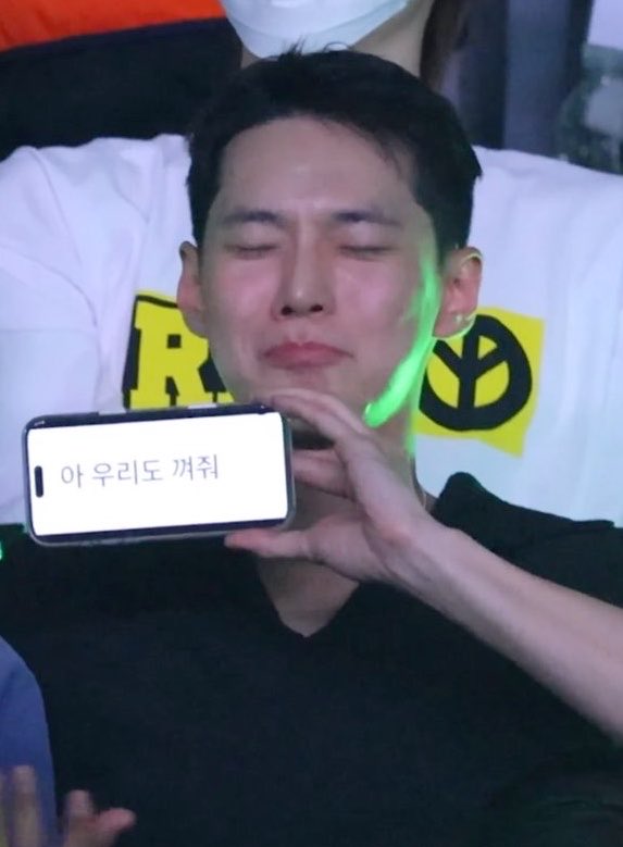 kimdiidy's tweet photo. : ดื้อม่ายย
: ม่ายยยดื้อออ 😣😗 https://t.co/GyNKJvaf0I