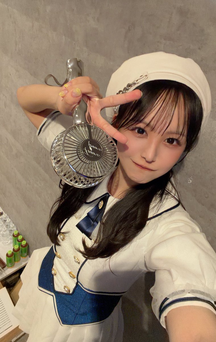 FUKUAKARI_STU48's tweet photo. #フクフェス DAY1昼夜ありがとう⚡️
とにかく楽しかった！4演目とコラボ全部やり切った！メンバー、スタッフさん、お客さんみんなに心から感謝の気持ちで一杯です。

セトリ全部先程ツイートしてます。会場BGMや写真はフクフェス公式アカでツイートしてます。セトリ良かったでしょ。明日もお楽しみに✨ https://t.co/vjvLzYfv5o