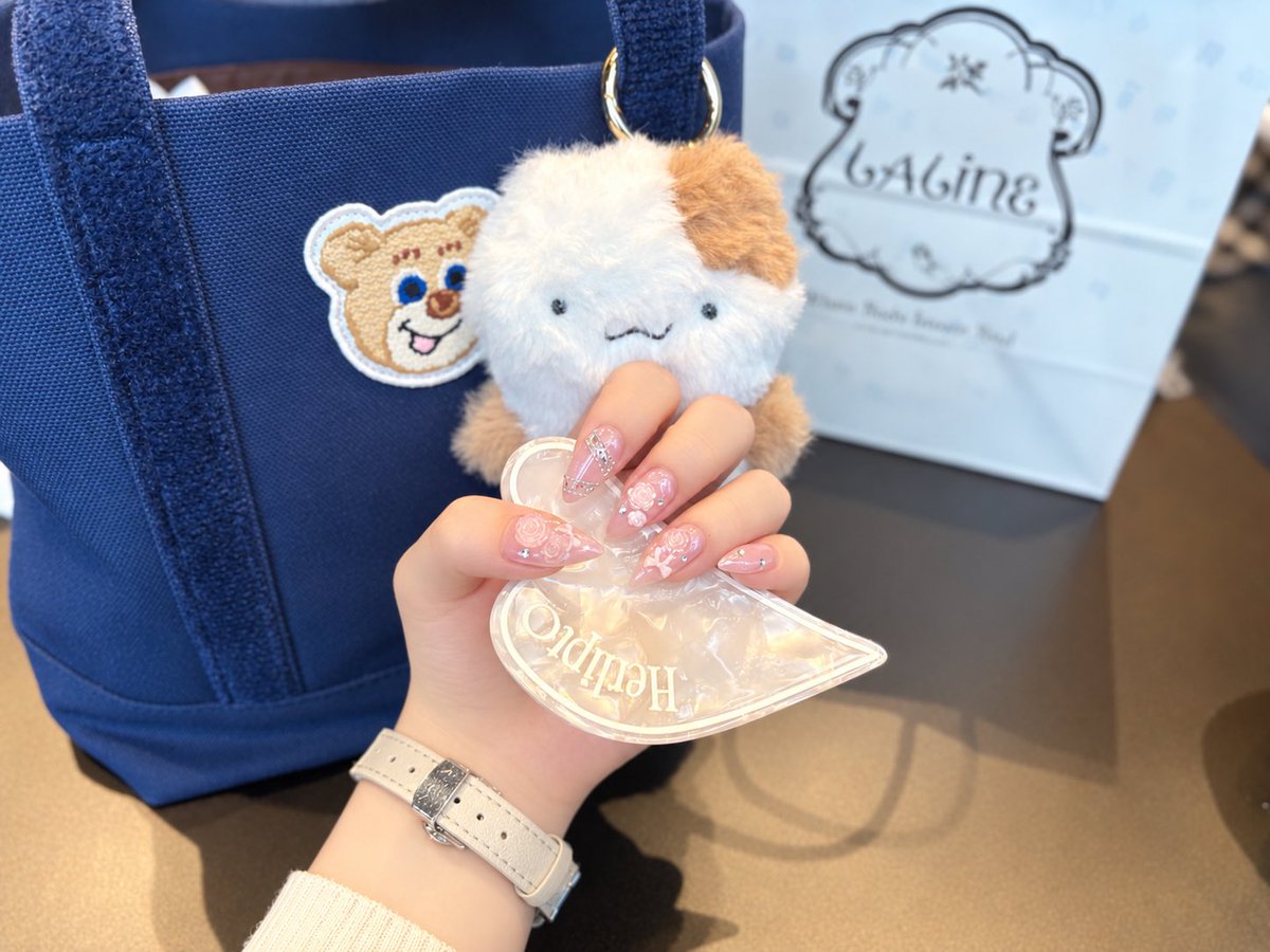 712noblecat's tweet photo. ラブリーズン🪡🫀と言うより、自分の趣味がでてしまいラブリーズン🌹🎀って感じになってしまったけどお気に入り🆕💅
そしてマフィンおろした♡かわいすぎ♡たいせつ♡ https://t.co/czH5HzGMpo