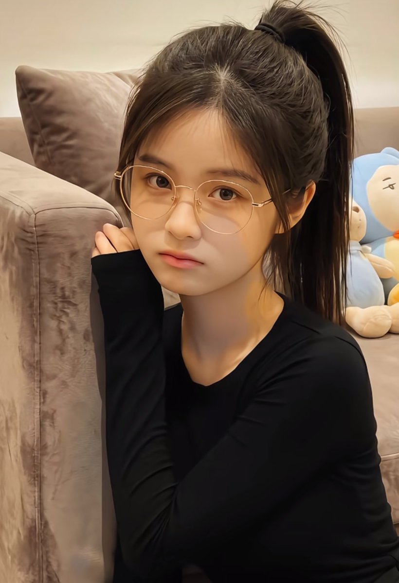 katelyn19ce8's tweet photo. 第一次玩x，刚下晚自习回到家就拍的

我真的不要🚪 

 真的给b看 不信你试试   

 我真的是女菩萨 https://t.co/giZjzoK7oa