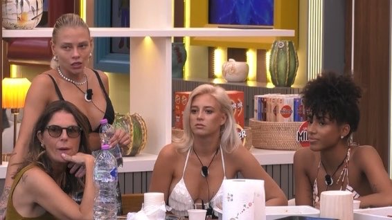egocentrissimo's tweet photo. che vibes… #gfvip https://t.co/RO9QJycPd9