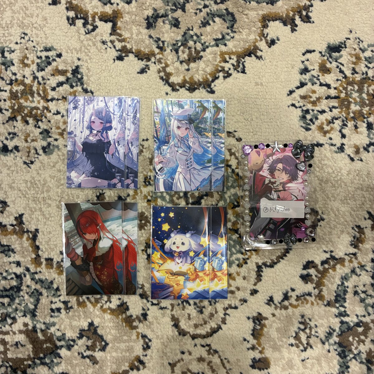 M9yUes's tweet photo. 【交換 / 譲渡】にじさんじ　ノスタルジア　2026　コレクションカード　Bグループ　Lグループ

譲⌇画像1,2枚目
求⌇IDカードの方 , 定価＋送料

✦異種グループ◎
✦郵送のみ
✦まとめての方優先
︎✦︎1枚目➡️上段は下段含むお取引優先

検索からもお気軽にお声がけください🙇🏻‍♀️ https://t.co/kHpmIfdk6a