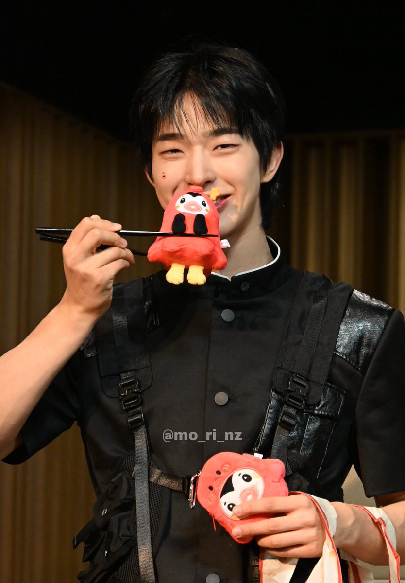 mo_ri_nz's tweet photo. 20260920 BDM

たこモヤ🐙

#NEXZ #넥스지
#TOMOYA #토모야 #トモヤ https://t.co/W2wkjEuyGV