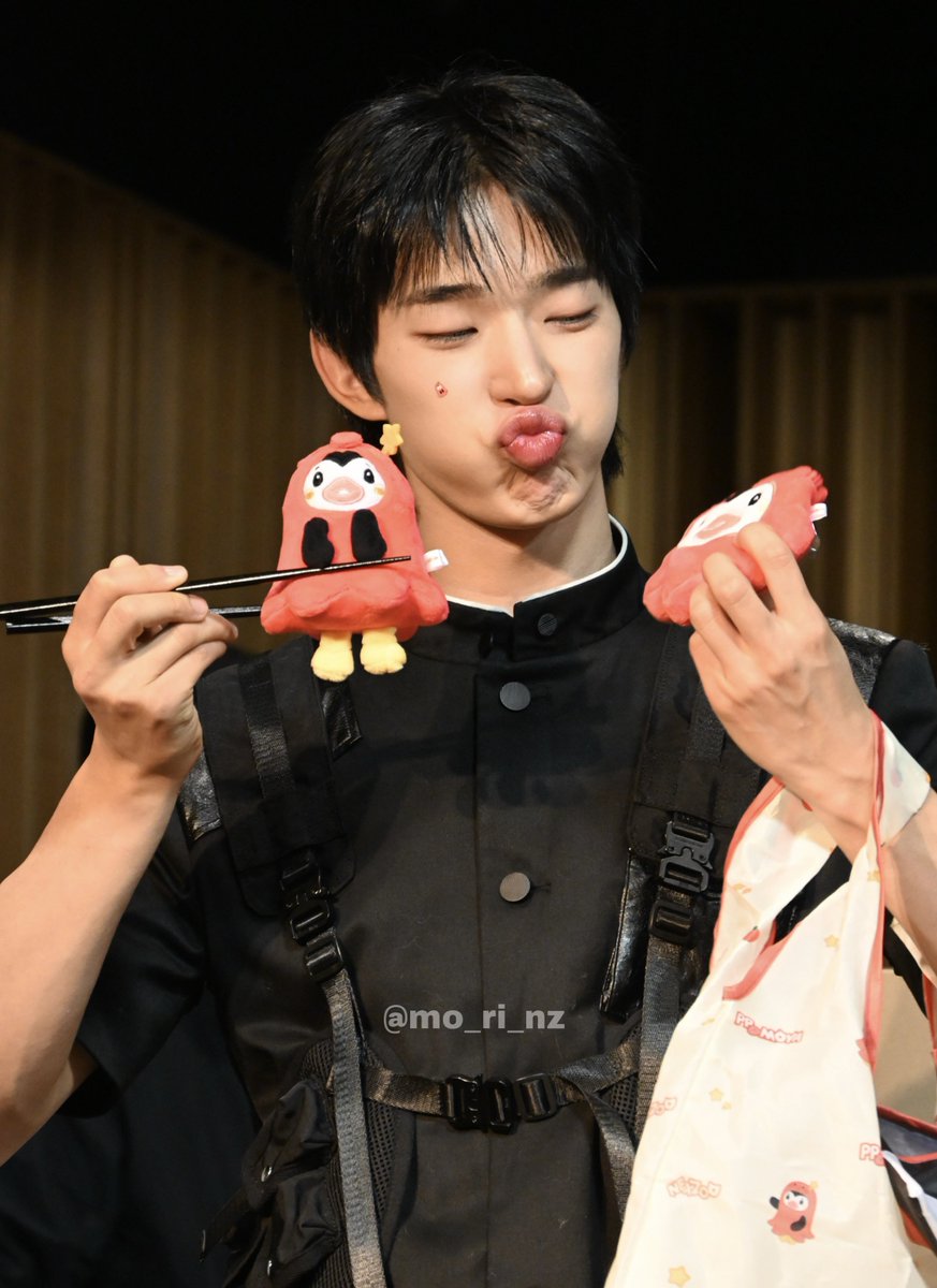 mo_ri_nz's tweet photo. 20260920 BDM

たこモヤ🐙

#NEXZ #넥스지
#TOMOYA #토모야 #トモヤ https://t.co/W2wkjEuyGV