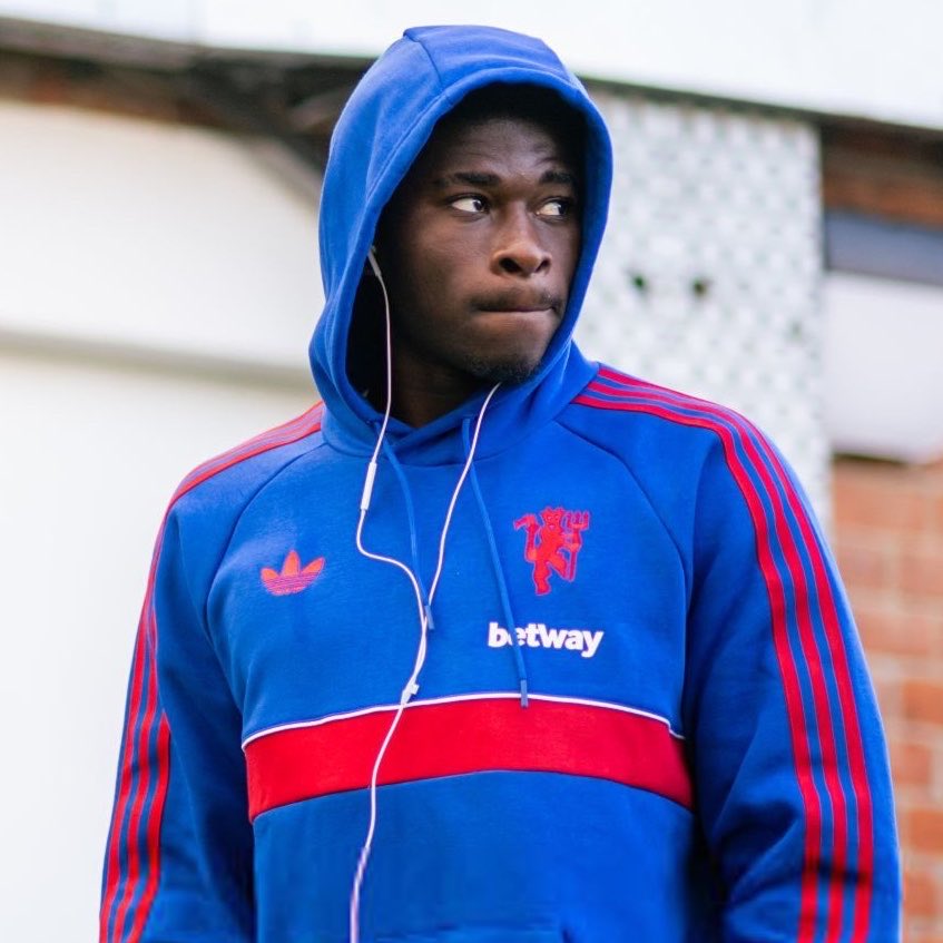 FrankEra_'s tweet photo. Welcome to the action, Carlos Baleba 👋❤️ https://t.co/5PEw22aMGb