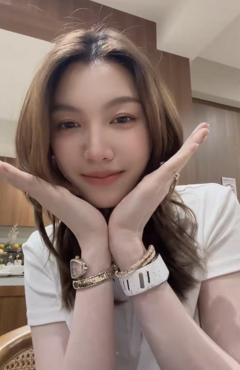 Kaoxkwong's tweet photo. ยาใจใช้ชีวิตเค้ามาก ออมคับ พี่ยอมแล้ว 😭💘💘💘💘💘💘💘💘💘💘 https://t.co/8eratZFiB9