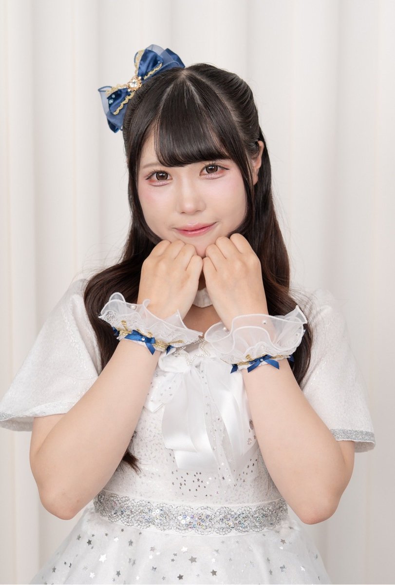 kiyora_niimo's tweet photo. Niimo新メンバーとしてデビューしました！！
高校3️⃣年生1️⃣8️⃣歳、水色担当のきよらです！🩵
これから皆さんと良い思い出を作っていけるように頑張りますので応援よろしくお願いします🙇🏻‍♀️⟡.·
 #ニーモ https://t.co/e0VoyEgKSc