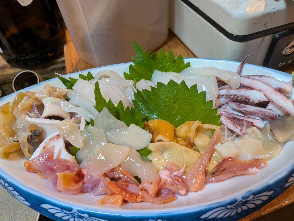shfogw's tweet photo. 本日は
横浜から〜
川越から〜
アチコチから
19名様
ありがとございました
明日の仕入れしたのに
売り切れちゃいました
さて
明日は仕入れ行けるのか
営業できるのかしら
そもそも
お客様来れるのかしら
わからんちん https://t.co/2XPxyPT2lg