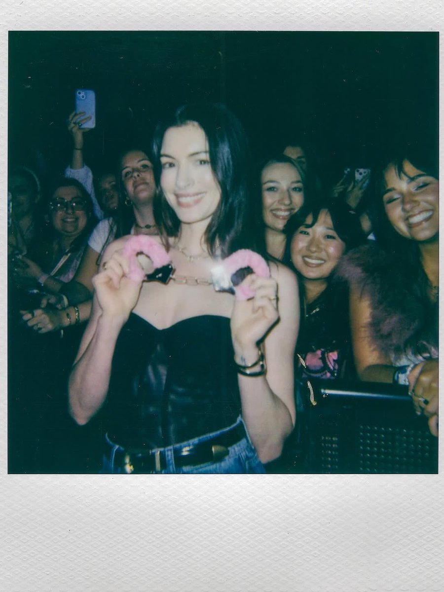 sarahhshahii tweet picture