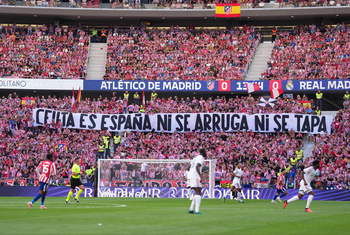DAZNFutbol's tweet photo. La pancarta del Metropolitano sobre Ceuta 📸 

#ElDERBIenDAZN #LALIGAenDAZN ⚽️ https://t.co/MicZpiVQdA