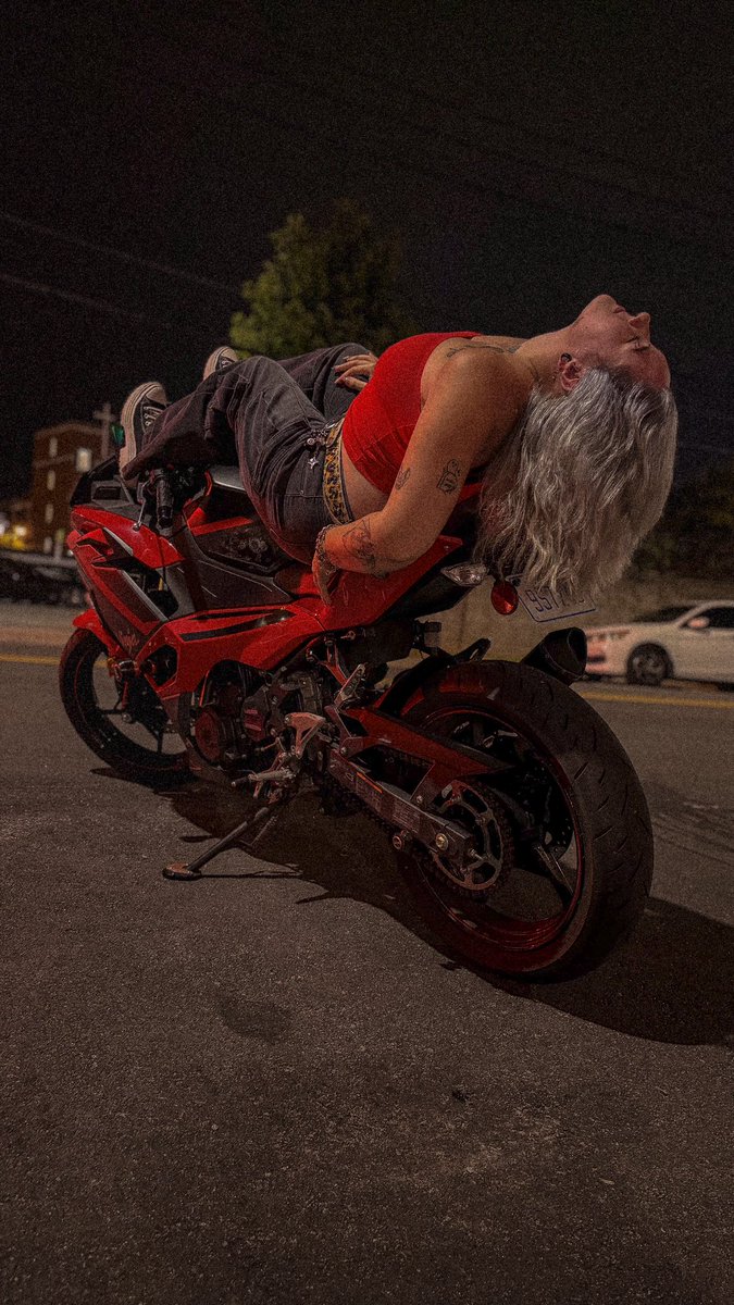 grimmgodess's tweet photo. Just another reason why I’m superior to you💋

Should I start posting more bike content like this??

Findom femdom brat worship paypig wallet finsub biker https://t.co/kh9NqMzOk5