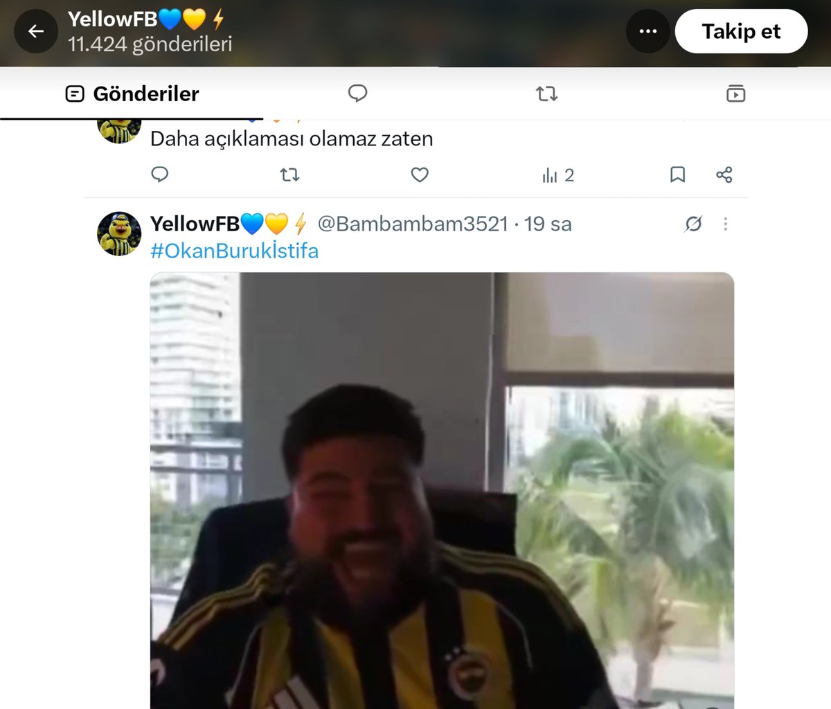 Terimci01's tweet photo. Dün akşam Okan Buruk hakkında başlatılan istifa çalışmalarına katılmak için hayvanat bahçesinden kaçan bir kuş...
Bizim taraftarımızdan da elbette istifa çağrısı yapan vardı. Ama katılanların %75i bunun gibilerdi...
#FBvEYB https://t.co/p0ZRSuVryn