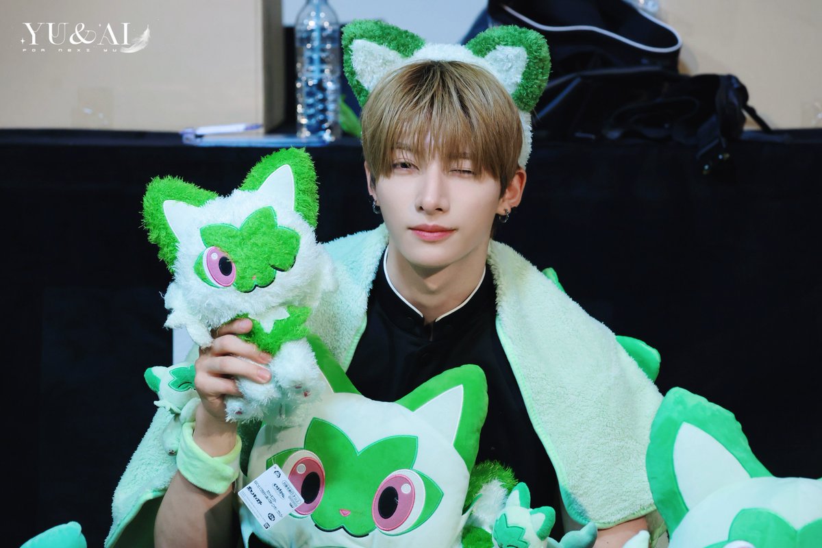 yuandai0427's tweet photo. 260920 Fansign HQ1

ฅ^•ﻌ•^ฅﾆｬｵ~ﾊ♡

#NEXZ #YU 
#ユウ #유우 
#ネクスジ #넥스지 https://t.co/6BeZDgWqsH