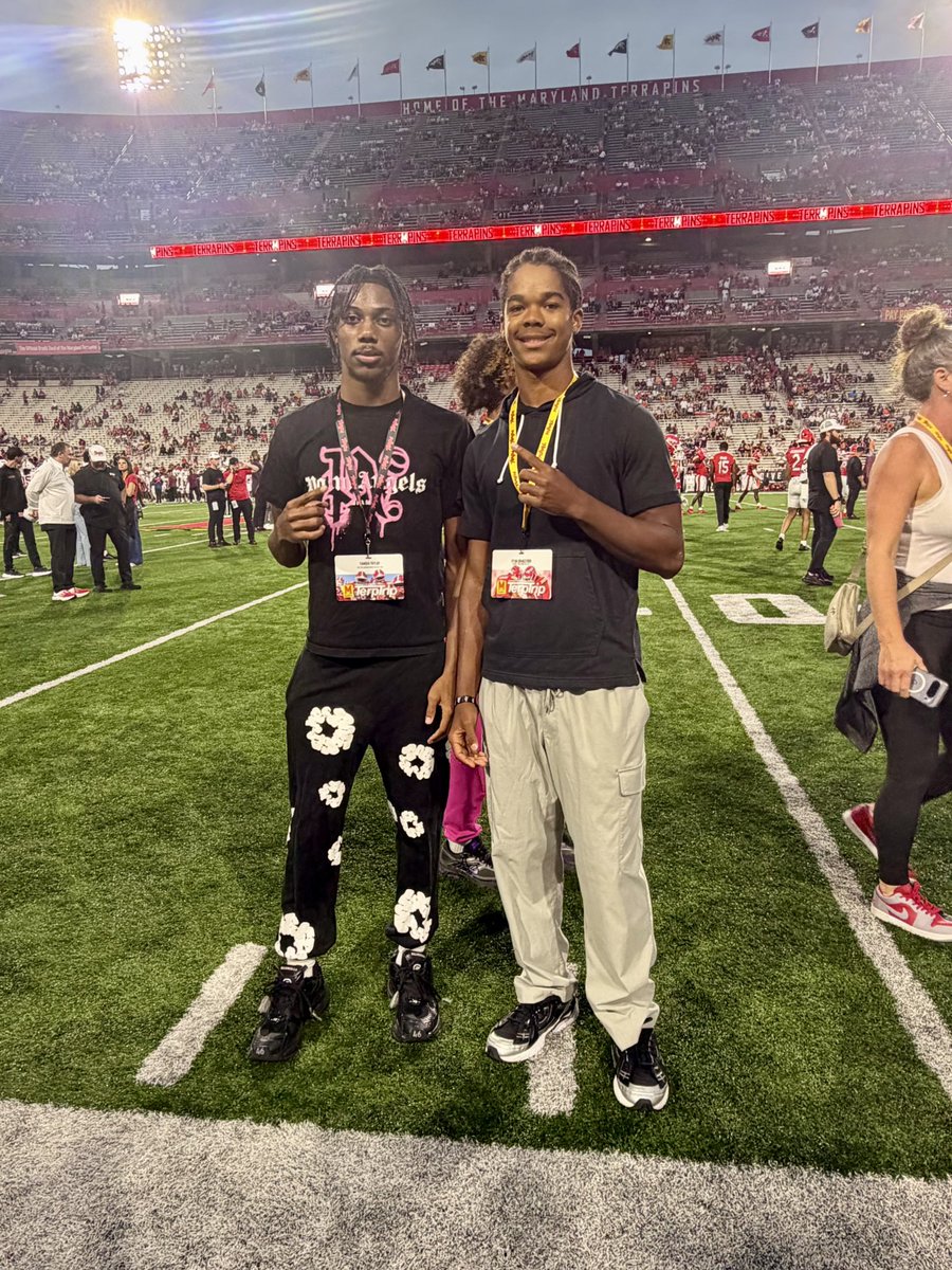 RyanDrakeford's tweet photo. Nothing like home town love. Great time a Maryland. Highlight was my meeting with the legendary Coach Locks in his office @CoachLocks. Ran into my guy @mbccam_. Good vibes last night 🙏🏽❤️ #reachforthestars #neversettleforless
@TedMonachino
@coachjthomas11
@Coach_Merci https://t.co/aCFu66iI24