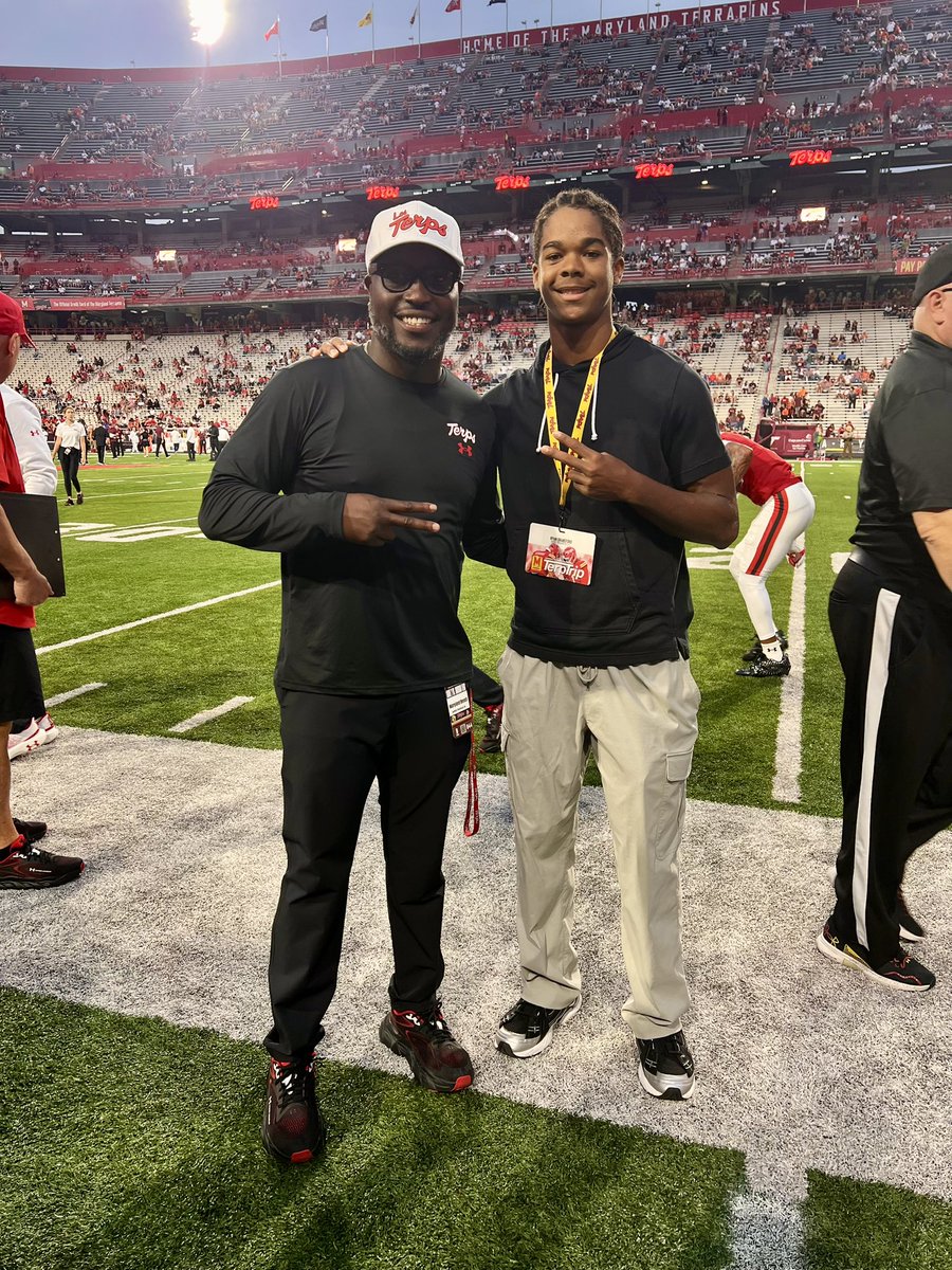 RyanDrakeford's tweet photo. Nothing like home town love. Great time a Maryland. Highlight was my meeting with the legendary Coach Locks in his office @CoachLocks. Ran into my guy @mbccam_. Good vibes last night 🙏🏽❤️ #reachforthestars #neversettleforless
@TedMonachino
@coachjthomas11
@Coach_Merci https://t.co/aCFu66iI24