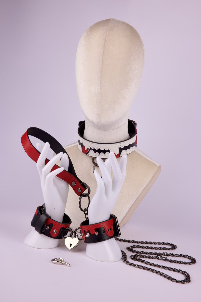 Sigida_plushies's tweet photo. Something new for those who love to experiment: a leather collar, leash, and locking cuffs. Available now.

https://t.co/aZSaxOrpPY https://t.co/YEej1qMFf1