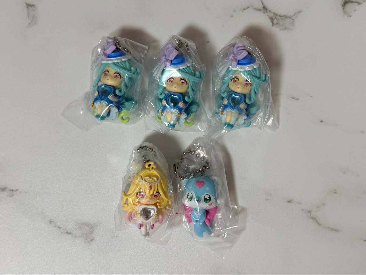 mitugoncha's tweet photo. 名探偵プリキュア 名探偵スイング2 交換

求　アルカナシャドウ1＞アンサー2＞ポチタン＞マシュタン(今弾)
譲　エクレール3 マシュタン1 アルカナ1

アルカナはアルカナ同士の交換のみ
エクレール⇆マシュタン.ポチタンの比率違いでの交換希望です

郵送又は都内手渡しでの交換のみ https://t.co/STPC77lkEG