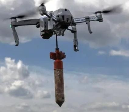 jesusbodden's tweet photo. Ningún país de América Latina y el Caribe, está haciendo más ensayos de ataques con drones armados, que lo que está haciendo Haití - Pelegrín Castillo  denuncia en programas de los sabios en la  emisora Z101 FM. #haiti #drone https://t.co/1bdZv5AaNK