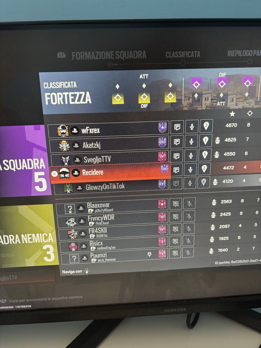 Cornettjnoo's tweet photo. BlaastFoD 20k hours, top 70 and takes ego for what https://t.co/D9dA03F0s5