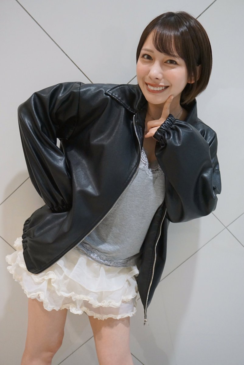 takao09108719's tweet photo. 9月20日（日）10:00〜　弥生みづきさん来店実践（クリエ府中西原店）

パンプルピンプルパムポップン🌟
甘辛ミックスコーデもやよちゃんにかかれば可愛いしかありません🥰
すごいウェルカムモード🎉お店中やよちゃんのポスターでいっぱい！✨
最新の推しを紹介してくれました🐰ヤハ https://t.co/gKMvQdxoZ2