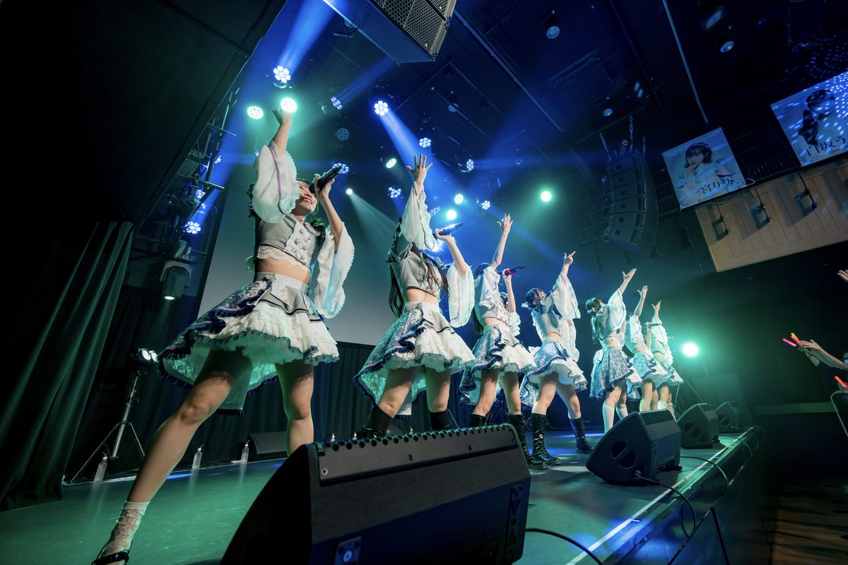 Charm_Poche's tweet photo. 【💐新体制1周年🎀】

本日9月21日で
ちゃーむぽっしゅは新体制デビューから1周年を迎えました！

この1年間、皆さまと一緒にたくさんの
ステージや思い出を重ねてこられたこと、
本当に嬉しく思います。

いつもあたたかい応援をありがとうございます！

11月3日の現体制終了まで、
一日一日を大切に、7人で最後まで全力で駆け抜けてまいります。

引き続き、ちゃーむぽっしゅへの応援をよろしくお願いいたします！💫

#ちゃーむぽっしゅ