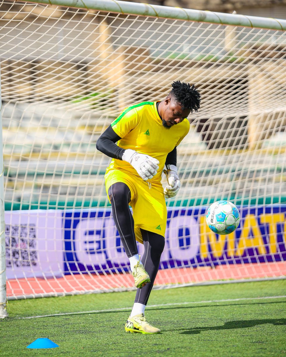 plateau_united's tweet photo. Getting the final touches in💫

#PeaceBoys #NPFL27 https://t.co/NgGHUK6tCJ