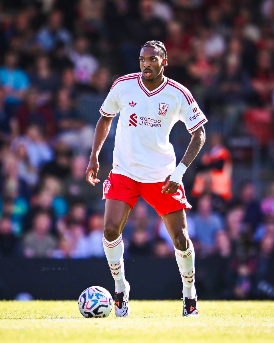 Stunner_Lfc's tweet photo. Jeremy Jacquet is insane.

What a player man😭😭❤️ https://t.co/GDz4On5E07