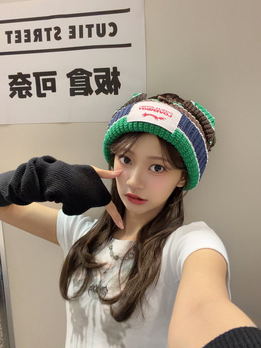 kana_cs1111's tweet photo. 大特典会in渋谷
ありがとうございました✨

久々にお顔を見れた方も、
やーっと会えた~！って方も、
最近知ってくれてきてくれた方も、
たくさんの方がきてくれて幸ですっ🪽♡

みんなとお話できて嬉しかったよ~🙂‍↕️

次の大特典会は福岡！
楽しみ~☀️

おやすみなさい~⟡.* https://t.co/yoYLRERmCM