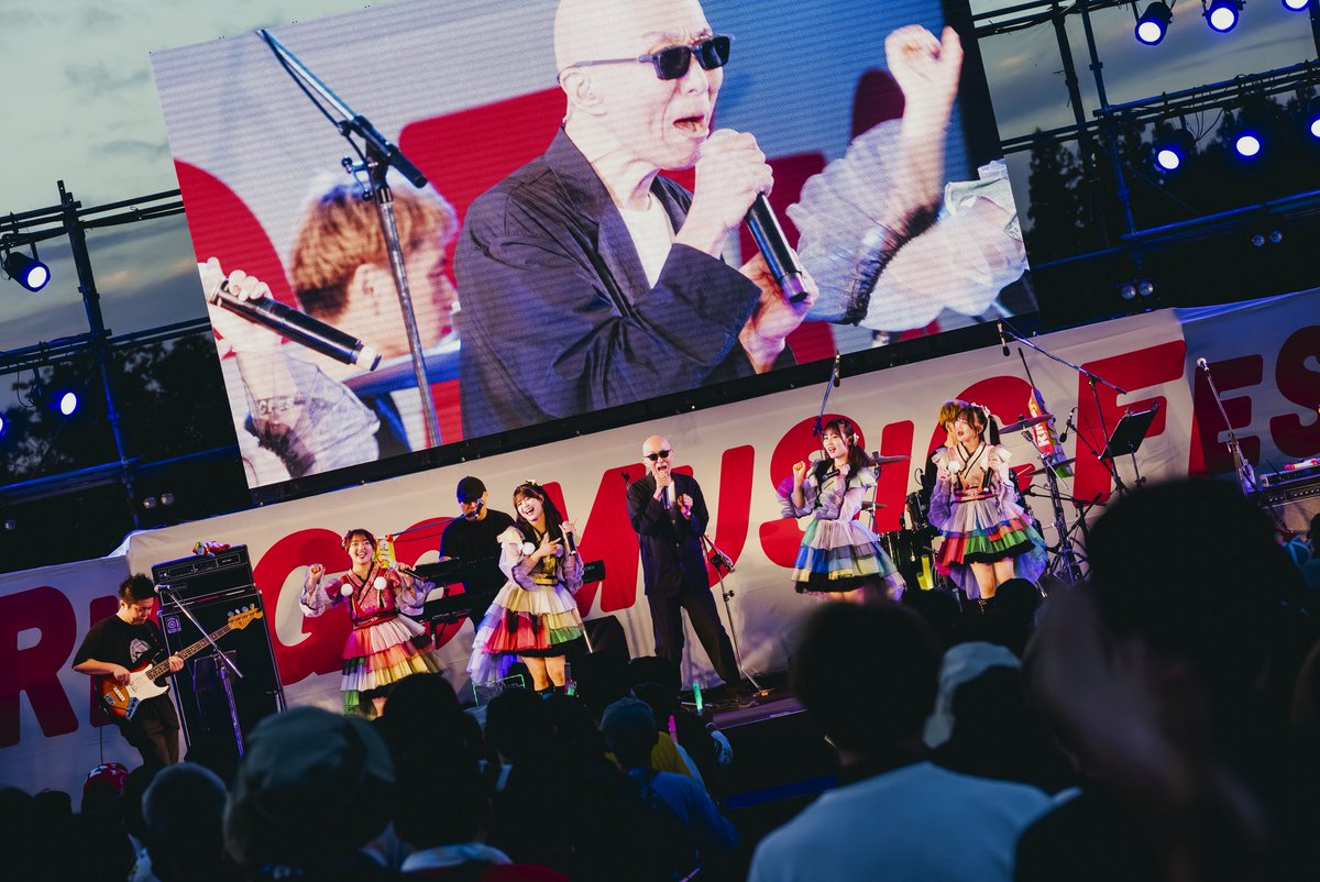 ringomusic_sf's tweet photo. 🍎🍏🍎🍏🍎🍏🍎🍏🍎

RINGO MUSIC FES.2026

🍎🍏🍎🍏🍎🍏🍎🍏🍎
 
秋の風に稲穂が波打つこの季節にまたリンゴミュージックフェスが開催できて、無事終えることができたことに感謝しています✨

2日間ありがとうございました‼︎

【day1】
Overture
①SNOW MONSTER
②Ringo disco
③KEYAGU
④Dream
⑤0と1の世界
⑥SEBADAVA MAINEBION
⑦YAMABUSHI
⑧JAWAMEGI NIGHT!!
⑨DOSA YUSA ROCK
⑩Ring Ring Ringo!!!

【day2】
Overture
①1625
②Diamond
③LOVE&SOLDIER
④ドスコイ金星
⑤なんぼめじゃ！アポーパイ
⑥け
⑦JIGA-JIGA
⑧Re-Start
⑨サイギサイギ
⑩アメノチヒカリ

#リンゴミュージックフェス2026
#りんご娘